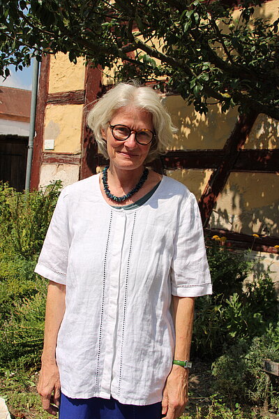 Die Geschäftsführerin Hier sieht man die Geschäftsführerin